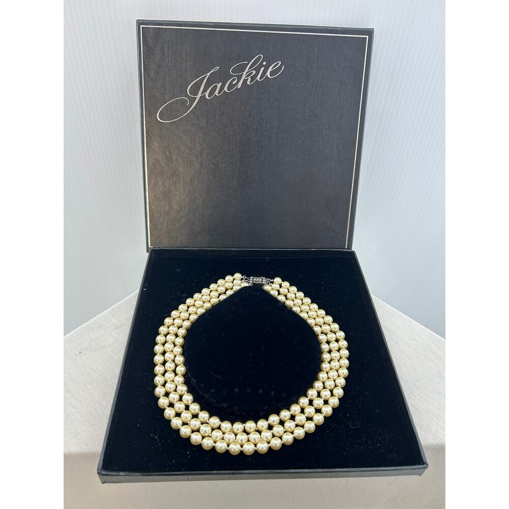 Franklin Mint Jackie Kennedy Faux Pearl Necklace with COA /Faux Pearl Bracelet